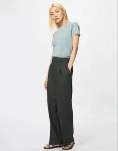 ★極美品★UNIQLO タックワイドパンツ　ダークグリーン　XL（標準丈）