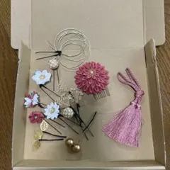 和装髪飾りセット ピンクの花とタッセル