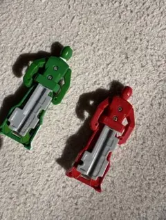 戦隊ヒーロー フィギュアセット 緑と赤