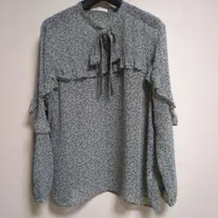 chocol raffine robe　小花柄シアーフリル＆リボンタイブラウスのサムネイル
