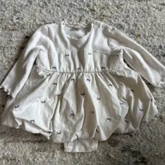 petit main クリーム色 リボン刺繍ロンパース80