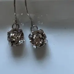 一粒石 フックピアス シルバーカラー