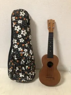Famous FS-1ケース付きソプラノウクレレ フェイマス