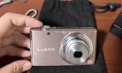 パナソニック　LUMIX デジタルカメラのサムネイル