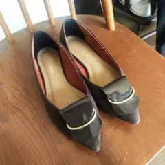 Odette e Odile スエード フラットパンプス ブラウンのサムネイル