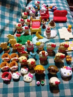 ハローキティ ミニチュアフィギュア 大量セット