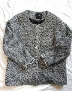 黒 ノーカラージャケット