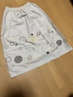 M&KYOKO 生地スカート 幾何学刺繍 裏地付き ニットウエストリブのサムネイル