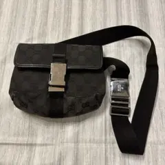 GUCCI ボディバッグ ウエストバッグ GGキャンバス 肩掛け 145851