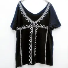 カットソー 【М】ブラック ホワイト 刺繍 半袖 レーヨン