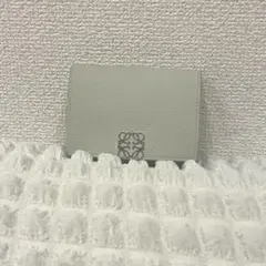 ロエベ　トライフォールドウォレット　ライトセラドン
