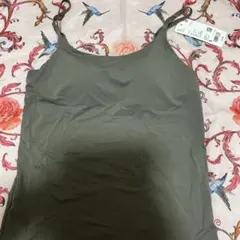 新品タグ付UNIQLO エアリズムブラキャミソール　カーキ