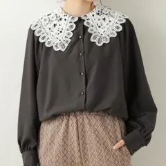 ブラウスのサムネイル