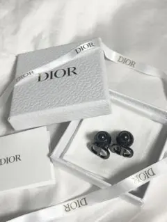 Dior トライバルピアス ブラック