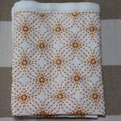 刺し子完成品　変わり花文～オレンジ～のサムネイル