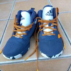 ２１センチ バスケットボールシューズ