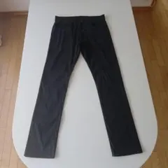 【美品！】UNIQLOブラックスリムフィットパンツ Sサイズ