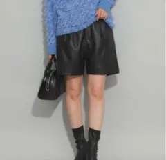 Ray BEAMS 黒 合成皮革 ハーフパンツ　フェイクレザー