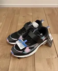 【新品未使用】瞬足 シュンソク、キッズ スニーカー 黒マルチ 23.0cm