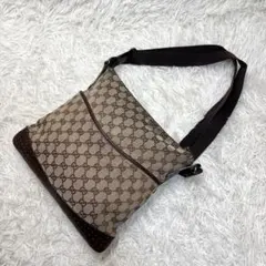 GUCCI GG柄 キャンバス ショルダー バッグ 斜め掛け クロスボディ