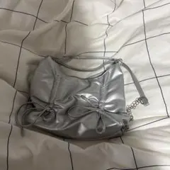 シルバーリボン付きショルダーバッグ