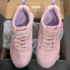 スケッチャーズ ピンク キッズシューズ　キッズスニーカー