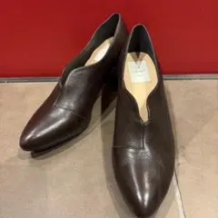 ダークブラウン レザー Vカットブーティ