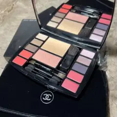 新品　シャネル（CHANEL） トラベル メイクアップ パレット