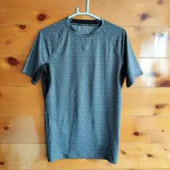 ARMOUR フィットネス 半袖Tシャツ グレー 幾何学模様　XXLメンズ
