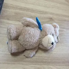 ベージュのクマのぬいぐるみ キーホルダー付き