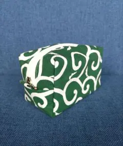 Item thumbnail for item 3fe9b481-3faf-46b7-b4e3-5f7c6bad919a