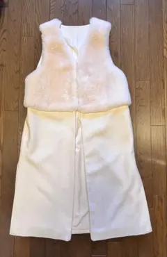 noa-ge ホワイトファー ロングベスト スリット入り