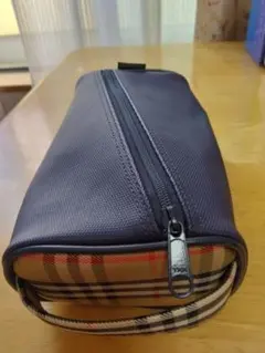 BURBERRY ポーチ ノバチェック ブラック - メルカリ