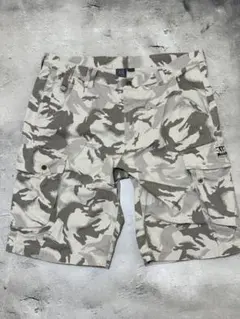 Armani Exchange アルマーニエクスチェンジ カモ カーゴショーツのサムネイル