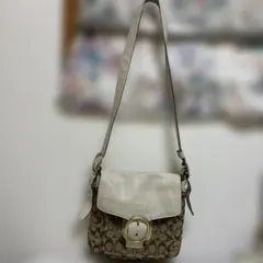 coachショルダーバッグ