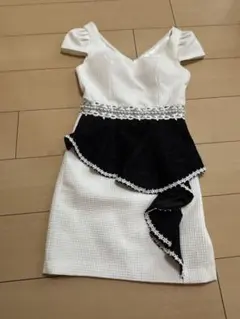 sugar /Riageホワイト・ブラック ドレス【お値下げ交渉可能】