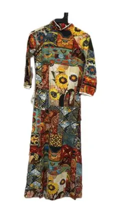 カラフルプリントワンピースと金色パンツセット　アオザイ　ベトナム　ひまわり