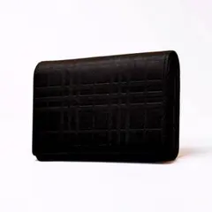 美品　バーバリー　三つ折り財布　レザー　エンボスチェック　ブラック　黒