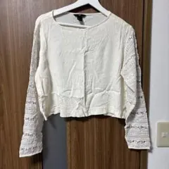 アイボリー レーススリーブ クロップドトップスのサムネイル