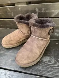 程度良好UGG BAILEY BUTTONブラウン ムートンブーツ