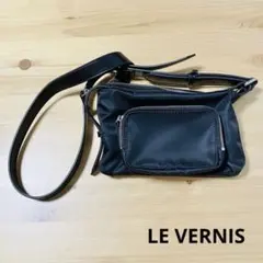 LE VERNIS Combi multi pouch BLK ショルダーバッグのサムネイル