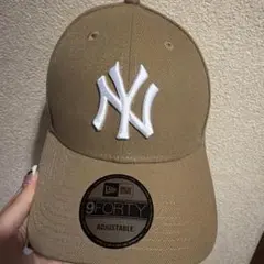 New Era 9FORTY NYロゴ キャップ ブラウン