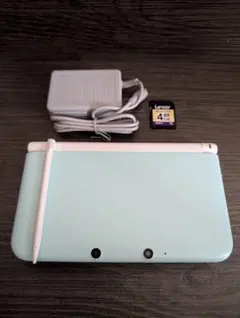 ニンテンドー3DSLL　ミント×ホワイト　充電器　タッチペン　SDカード