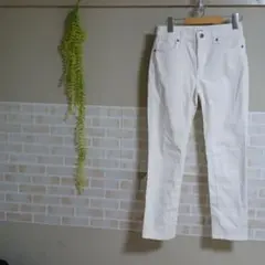 Confort basic 白いスキニーパンツ　S
