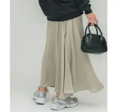 coca サテンナロースカート L グレージュ