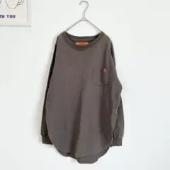 ユニバーサルオーバーオール　長袖　Tシャツ　ロンT ワンポイント　カジュアルのサムネイル