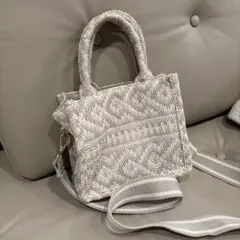 H&M 織物ハンドバッグ ホワイト/ベージュ　ショルダー付き