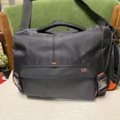 α ショルダーカメラバッグ 黒