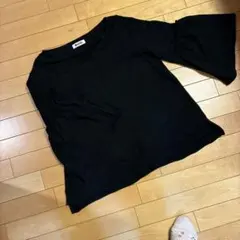 MILKFED. フレアスリーブ カットソー ブラックのサムネイル