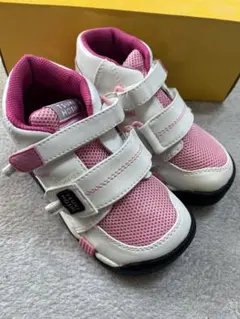 Item thumbnail for item 55d2aaa7-0322-425a-ba7f-654c18962315